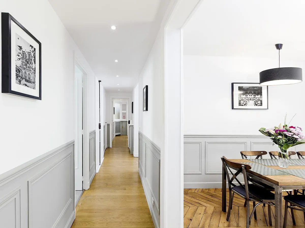 Livinparis - Luxury 4 Bedrooms Opera Lafayette Ii * Paris
